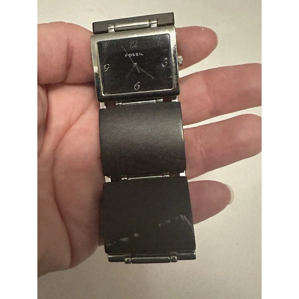 Vintage Fossil Women’s Wrist Watch Wood Band